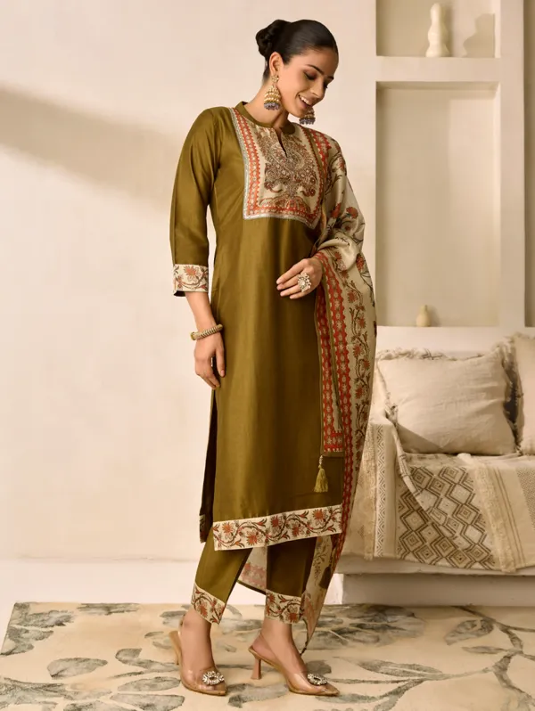 Sandy_Taupe_Viscose_Silk_Kurta_Set_For_Women
