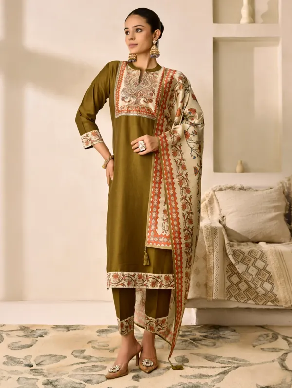 Sandy_Taupe_Viscose_Silk_Kurta_Set_For_Women