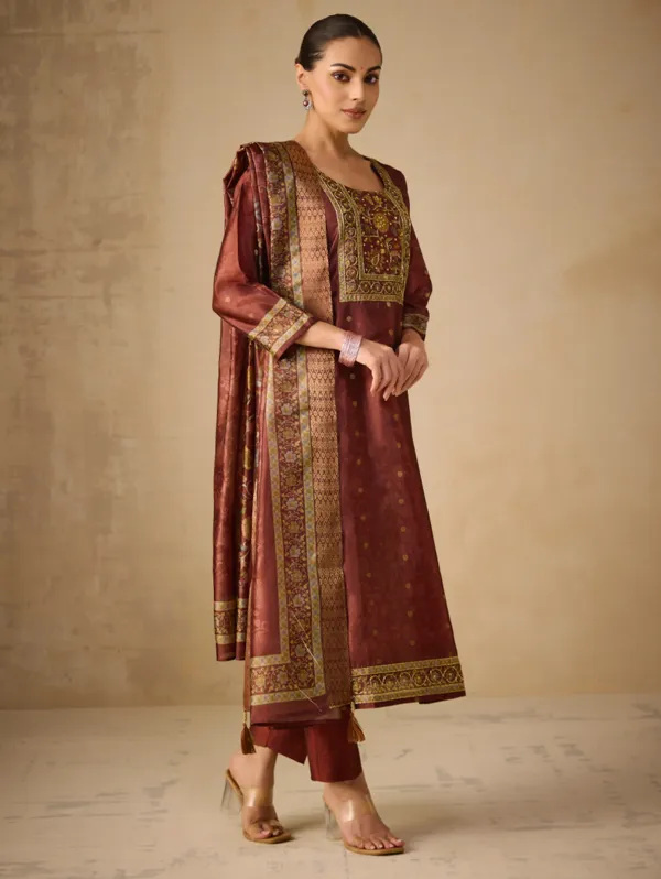 Mule_Fawn_Digitally_Printed_Jacquard_Weave_Silk_Kurta_Set_For_Women