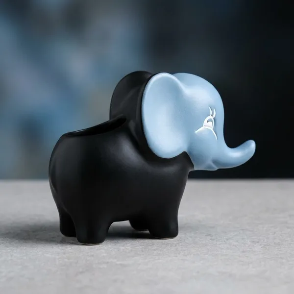 Black_Ceramic_Decorative_Twotone_Elephant_Figurine