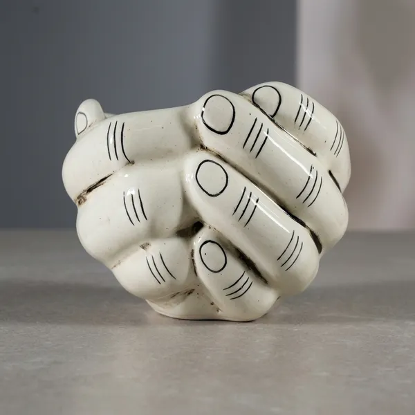 Ivory_Ceramic_Contemporary_Interlocking_Hand_Sculpture