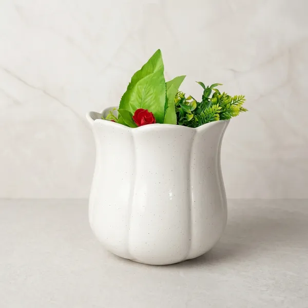 White_Ceramic_Elegant_Lotus_Scalloped_Planter
