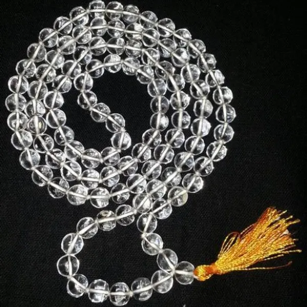 Transparent_Crystal_Sphatik_Mala_To_Attract_Positive_Energy