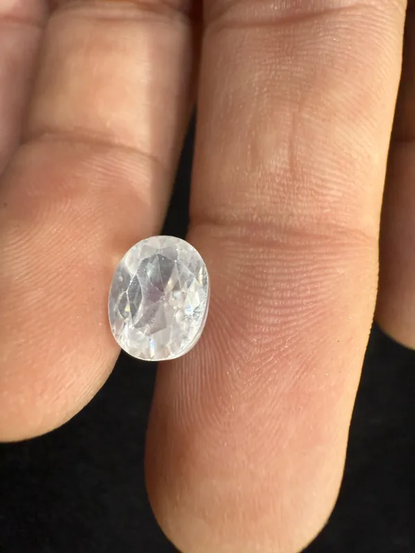 Transparent_Premium_Quality_Jarkan_Gemstone