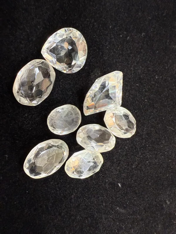 Transparent_Premium_Quality_Sphatik_Gemstone