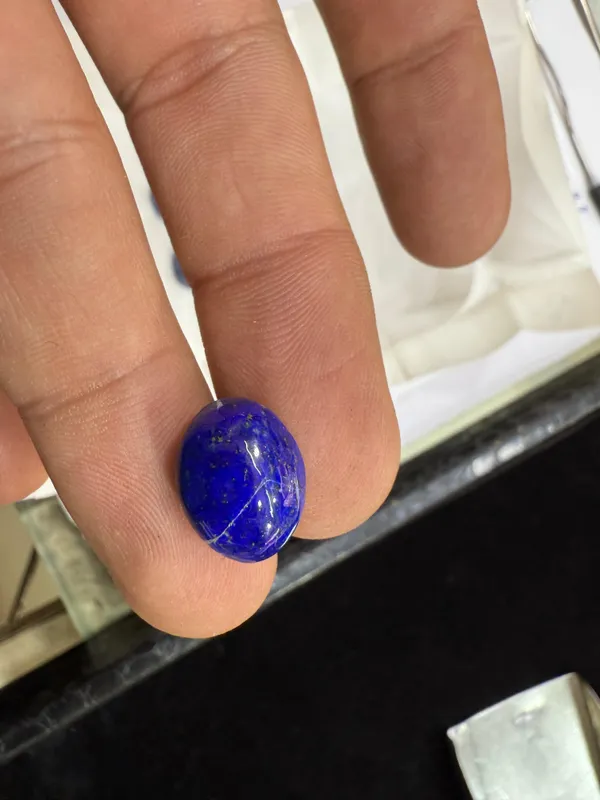 Transparent_Natural_Lapis_Lazuli_Gemstone