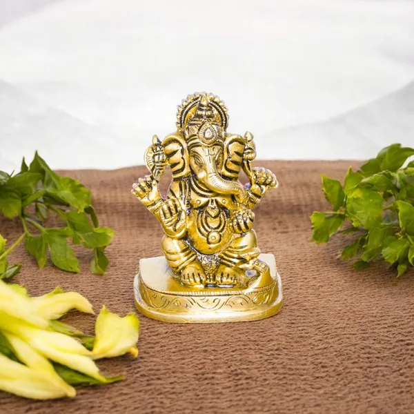 Antique_Brass_Ganesh_Idol_For_Home_Pooja,_Ganesh_Murti_For_Gift_Vinayaka_Idol_Vinayagar_Statue_For_Home_Decor,_Office_Desk,_Showpiece,_House_Warming