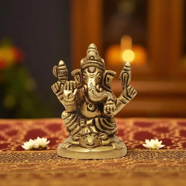 Antique_Brass_Ganesh_Idol_For_Home_Pooja,Ganesh_Murti_For_Gift_Vinayaka_Idol_Vinayagar_Statue_For_Home_Decor,_Office_Desk,_Showpiece,_House_Warming