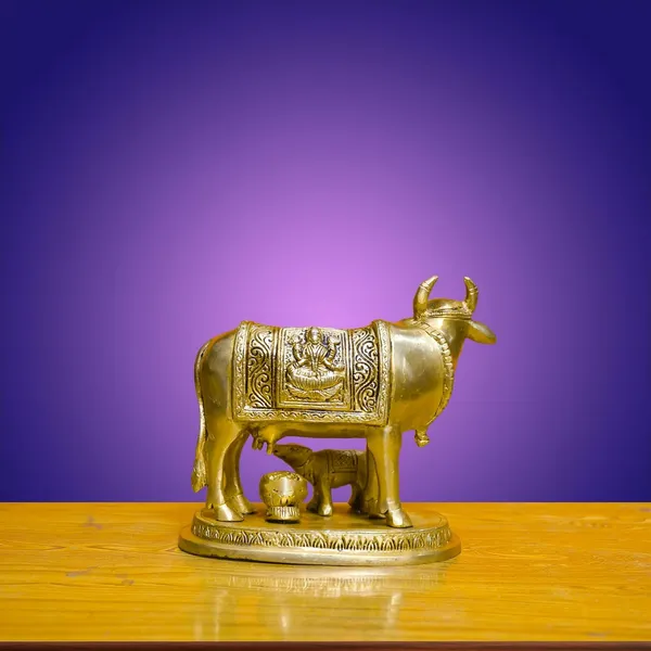 Antique_Brass_Kamdhenu_Cow_And_Calf_Statue_Handcrafted_Idol_For_Pooja