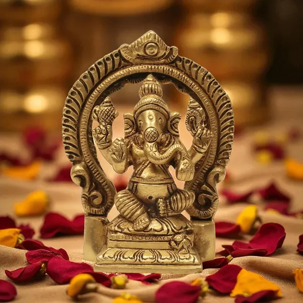 Antique_Brass_Ganesh_Idol_For_Home_Pooja,_Ganesh_Murti_For_Gift_Vinayaka_Idol_Vinayagar_Statue_For_Home_Decor,_Office_Desk,_Showpiece,_House_Warming