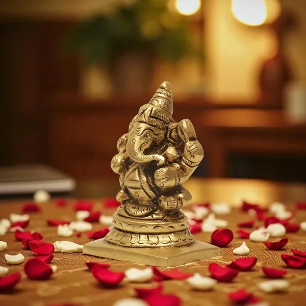 Antique_Brass_Ganesh_Vinayaka_Idol_Vinayagar_Statue_For_Home_Decor,_Office_Desk,_Showpiece,_House_Warming
