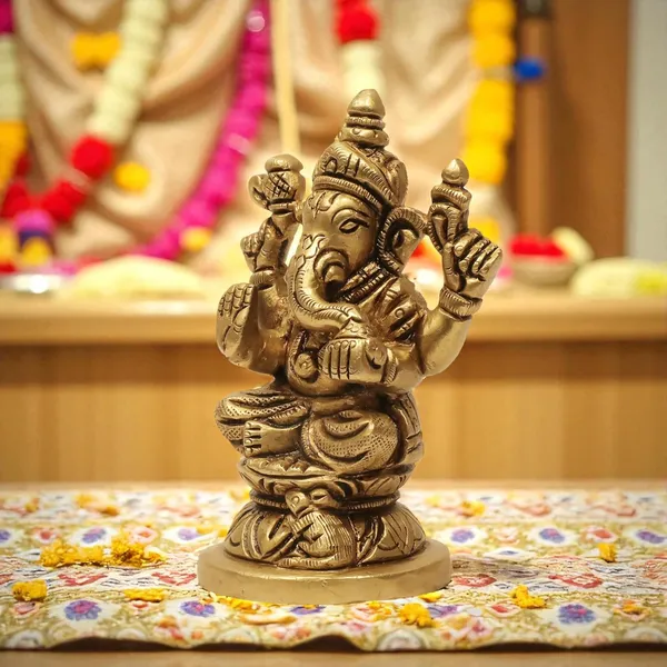 Antique_Brass_Ganesh_Idol_For_Home_Pooja_,Ganesh_Murti_For_Gift_Vinayaka_Idol_Vinayagar_Statue_For_Home_Decor,_Office_Desk,_Showpiece,_House_Warming