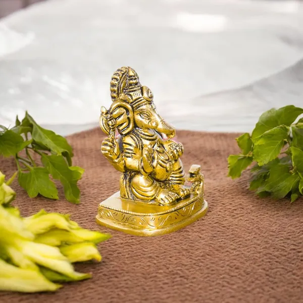Antique_Brass_Ganesh_Idol_For_Home_Pooja,_Ganesh_Murti_For_Gift_Vinayaka_Idol_Vinayagar_Statue_For_Home_Decor,_Office_Desk,_Showpiece,_House_Warming