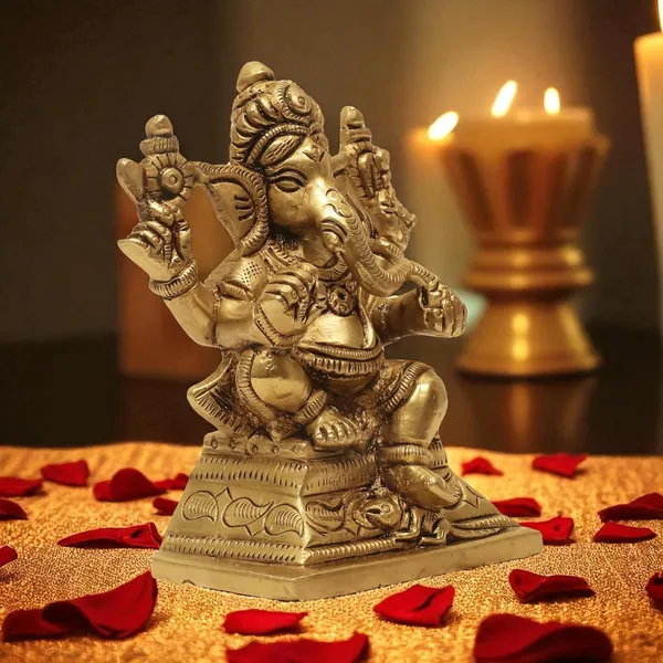 Antique_Brass_Ganesh_Idol_For_Home_Pooja,_Ganesh_Murti_For_Gift_Vinayaka_Idol_Vinayagar_Statue_For_Home_Decor,_Office_Desk,_Showpiece,_House_Warming