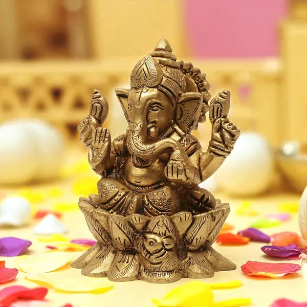 Antique_Brass_Ganesh_Idol_For_Home_Pooja,Ganesh_Murti_For_Gift_Vinayaka_Idol_Vinayagar_Statue_For_Home_Decor,_Office_Desk,_Showpiece,_House_Warming