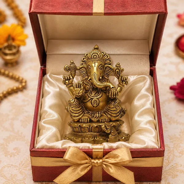 Antique_Brass_Ganesh_Idol_For_Home_Pooja_,Ganesh_Murti_For_Gift_Vinayaka_Idol_Vinayagar_Statue_For_Home_Decor,_Office_Desk,_Showpiece,_House_Warming
