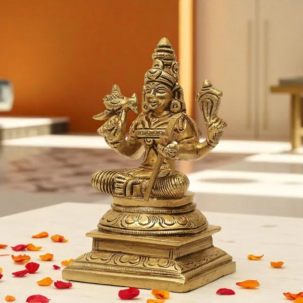 Antique_Brass_Idol_Of_Kamakshi_Amman_Statue_And_Kamatchi_Amman_Silai_For_Home_Decor,_Temple