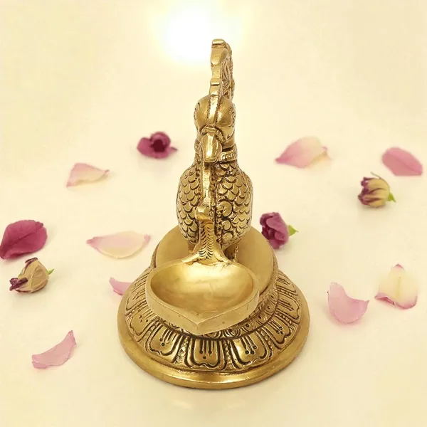 Antique_100%_Pure_Annapakshi_Deepam_Peacock_Diya_Design_Curved_Oil_Lamp/Deepak/Diya_For_Pooja_Room_Home_Decor_Temple_Office_Diwali