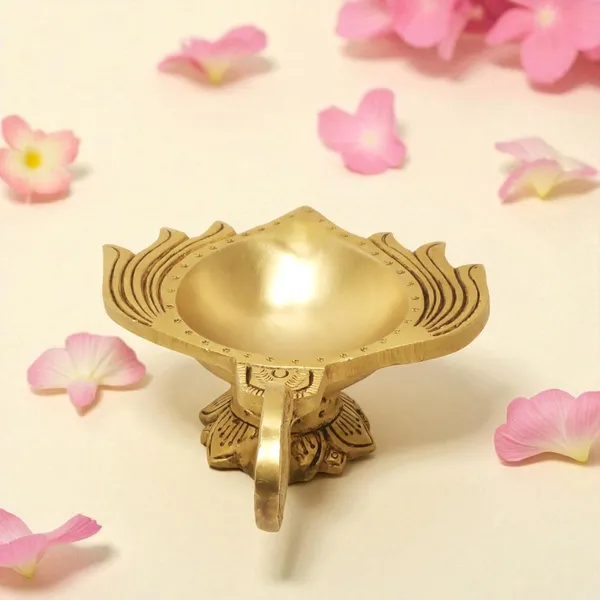 Antique_100%_Pure_Lotus_Shape_Akahnd_Diya/Oil_Lamp/Kamal_Patta_Deepak/Diya_For_Pooja_Room