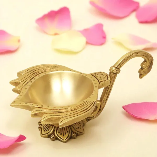 Antique_100%_Pure_Lotus_Shape_Akahnd_Diya/Oil_Lamp/Kamal_Patta_Deepak/Diya_For_Pooja_Room