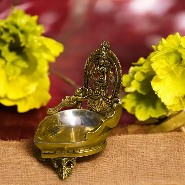 Antique_Karumbu_Kamatchi_Vilaku/Kamakshi_Devi_Maa_Diya/Oil_Lamp