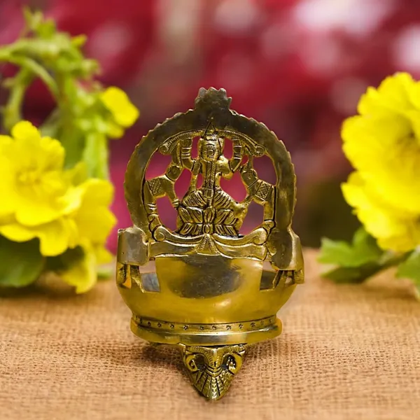 Antique_Karumbu_Kamatchi_Vilaku/Kamakshi_Devi_Maa_Diya/Oil_Lamp