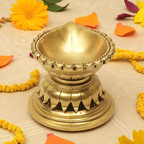 Antique_100%_Pure_Diwali_Gift_Items_Diya/Oil_Lamp_|_Deepak/Deepam_For_Pooja,_Home_|_Diwali_Gifts_Items_For_Family_And_Friends