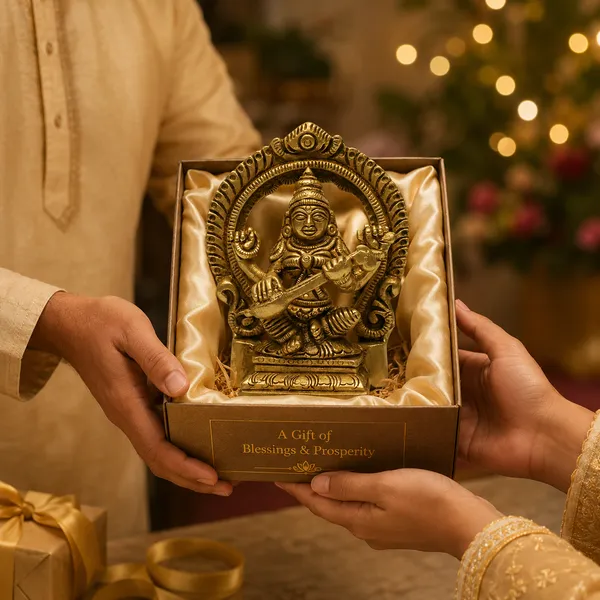 Antique_Brass_Saraswati_Idol_Statue_And_Hindu_Goddess_Of_Knowledge_For_Pooja