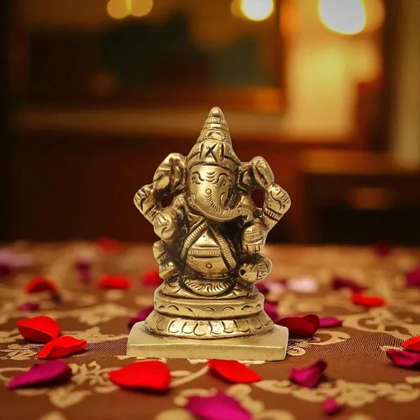 Antique_Brass_Ganesh_Vinayaka_Idol_Vinayagar_Statue_For_Home_Decor,_Office_Desk,_Showpiece,_House_Warming
