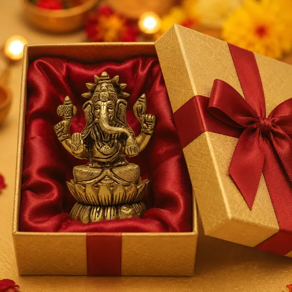 Antique_Brass_Ganesh_Idol_For_Home_Pooja_,Ganesh_Murti_For_Gift_Vinayaka_Idol_Vinayagar_Statue_For_Home_Decor,_Office_Desk,_Showpiece,_House_Warming
