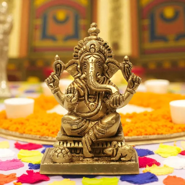 Antique_Brass_Ganesh_Idol_For_Home_Pooja_,Ganesh_Murti_For_Gift_Vinayaka_Idol_Vinayagar_Statue_For_Home_Decor,_Office_Desk,_Showpiece,_House_Warming