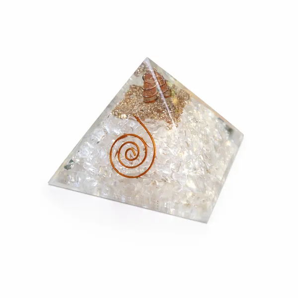 Clear_quartz_Pyramid_