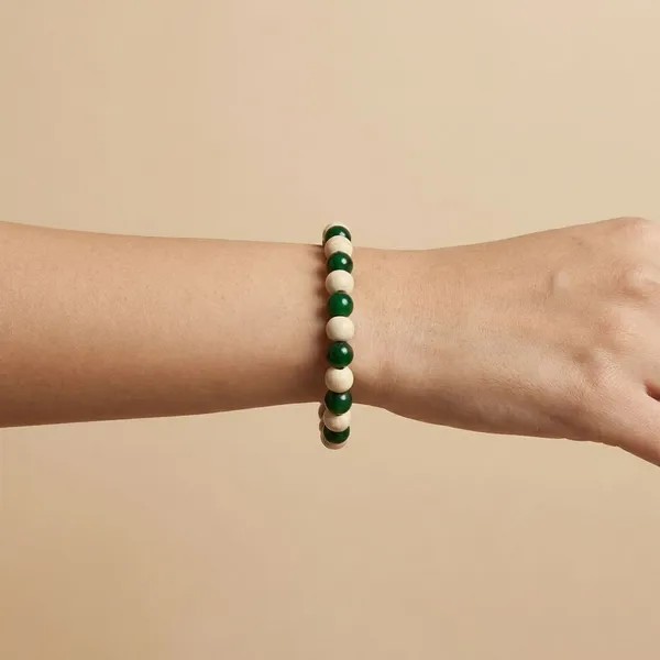 Green_And_White_Premium_And_Jade_Tulsi_Bracelet