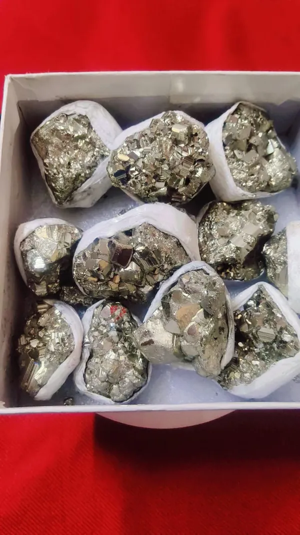 Grey_Premium_Raw_Pyrite_Clusters
