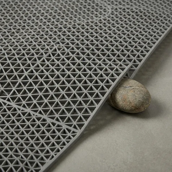 Grey_Waterproof_Jali_Rubber_Bathroom_Swimming_Pool_Anti_Skid_Bath_Mat