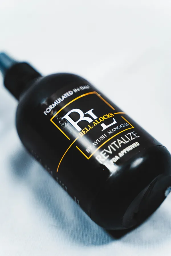 Revitalise_Spray_To_Revitalise_On_Dry_Hair
