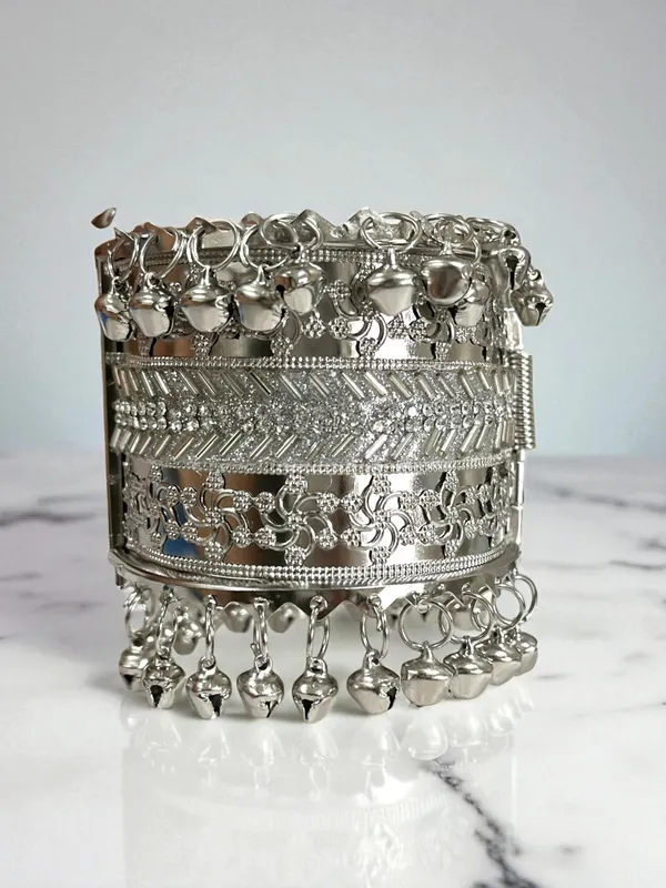 Silver_Navratri_Festival_Oxidised_Rhodium_Plated_Ghungroo_Beaded_Kada