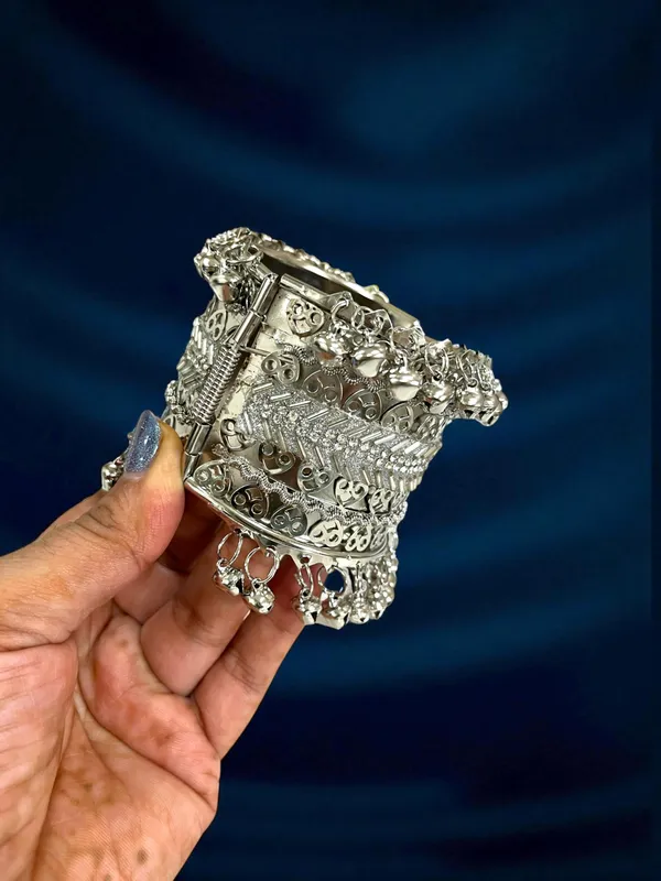 Silver_Navratri_Festival_Oxidised_Rhodium_Plated_Ghungroo_Beaded_Kada