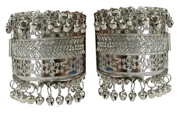 Silver_Navratri_Festival_Combo_Oxidised_Rhodium_Plated_Ghungroo_Kada_Bangles_Set_For_Women