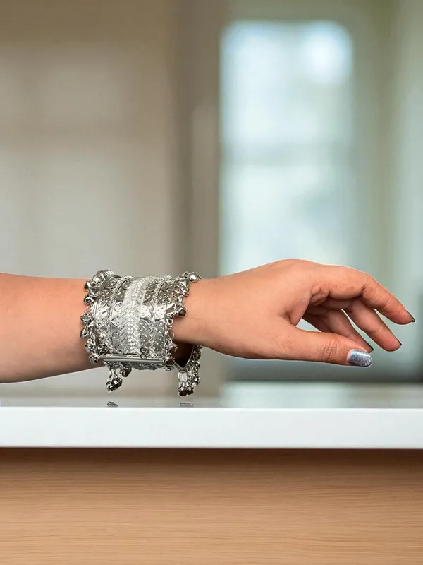 Silver_Navratri_Festival_Combo_Oxidised_Rhodium_Plated_Ghungroo_Kada_Bangles_Set_For_Women