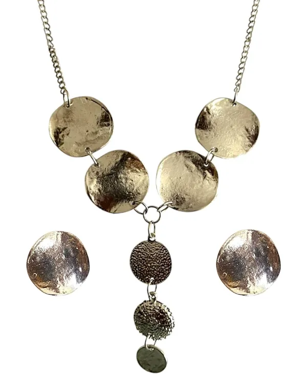 Multicolour_Hammered_Disc_Designer_Necklace_Set_with_Earrings_for_Women