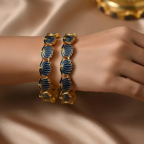 Black_Traditional_Gold-Plated_Lotus_Design_Jewellery_Set_For_Women