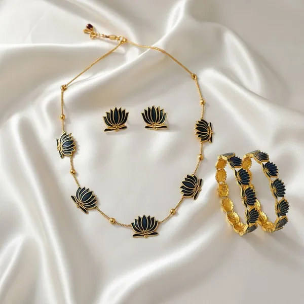 Black_Traditional_Gold-Plated_Lotus_Design_Jewellery_Set_For_Women
