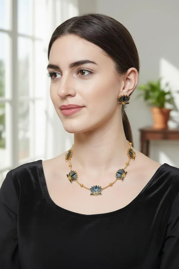Black_Traditional_Gold-Plated_Lotus_Design_Jewellery_Set_For_Women