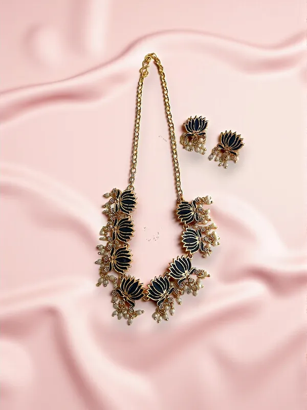 Blue_Lotus_Design_Traditional_Necklace_Set_For_Women