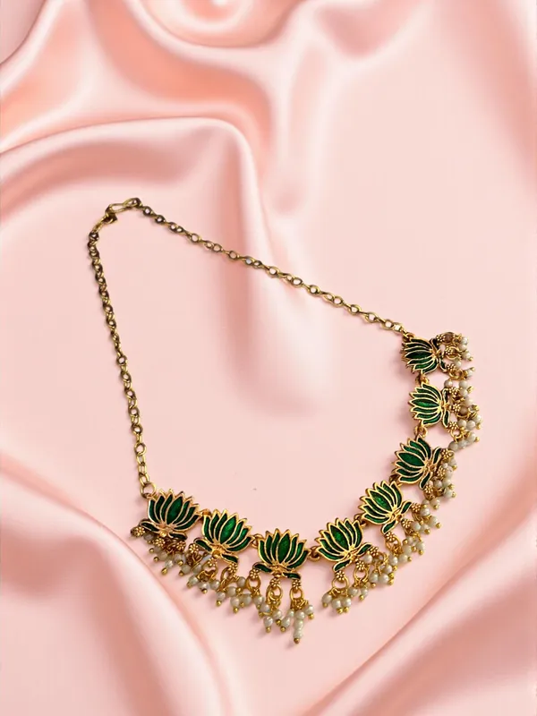 Green_Lotus_Design_Traditional_Necklace_Set_For_Women