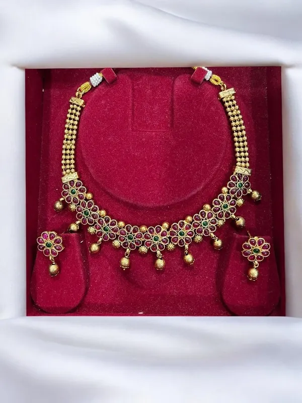 Multicolour_Fashion_Pink_Floral_Choker_Traditional_Jewellery_Set_For_Women