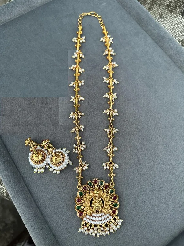 Multicolour_Traditional_South_Indian_Temple_Jewellery
