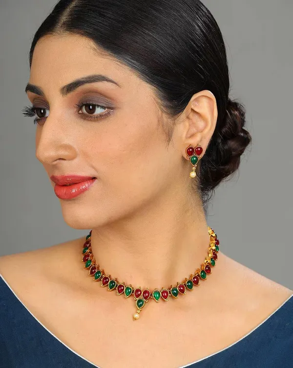Multicolour_Traditional_Jewellery_Stone_Studded_Gold_Plated_Necklace_And_Stud_Earrings_Set_Ethnic_Fashion_Jewellery_For_Women_And_Girls
