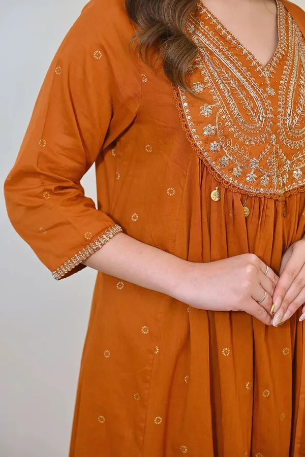 Beautiful_Anarkali_Kurti_Pant_Dupatta_Set
